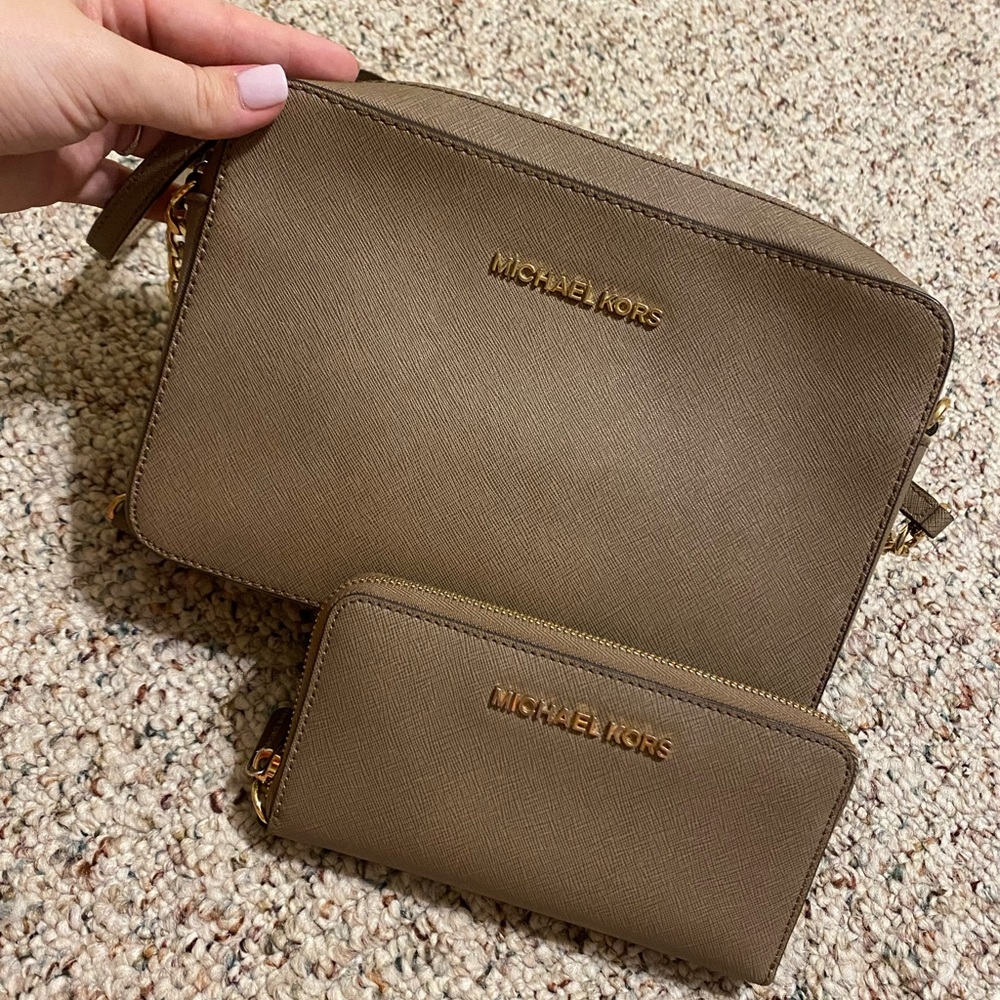 Michael Kors crossbody handbag with matching wallet